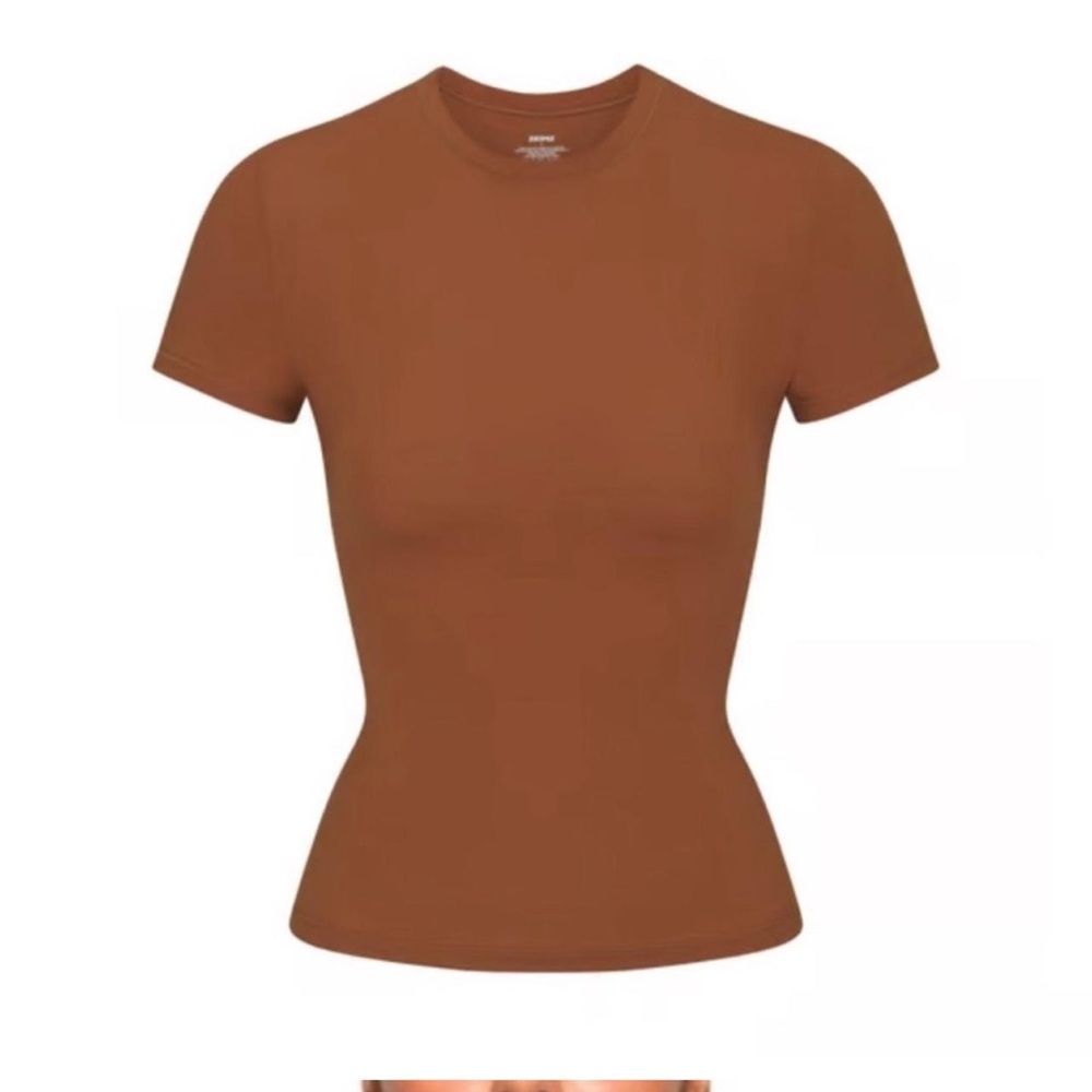 SKIMS Orange Brown Fits everyone Tee